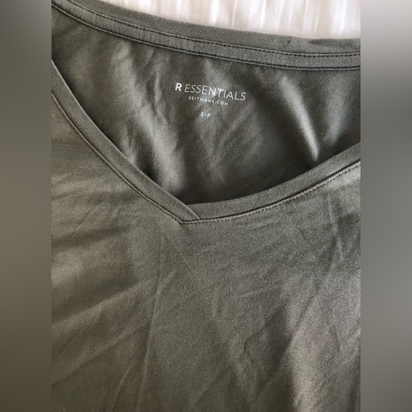 4/$30 Reitmans Long Sleeve Top - Picture 2 of 2